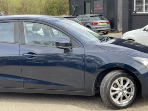 2018 Mazda Mazda2 1.5 Skyactiv-G Se-L in Blue — image 6