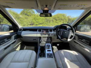 2012 Land Rover Range Rover Sport 3.0 Sd V6 Hse in Grey — image 2