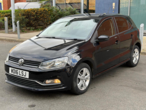 2016 Volkswagen Polo 1.2 Tsi Bluemotion Tech Match Euro 6 (s/s) 5dr in Black — image 5