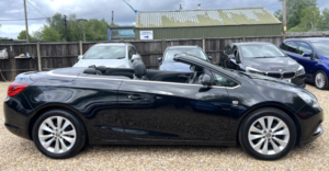 2014 Vauxhall Cascada 1.6 T 16v Elite in Black — image 3
