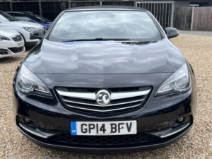 2014 Vauxhall Cascada 1.6 T 16v Elite in Black — image 4