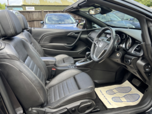 2014 Vauxhall Cascada 1.6 T 16v Elite in Black — image 6