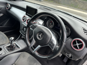 2013 Mercedes-Benz Cla 1.6 Cla180 Amg Sport in Silver — image 2