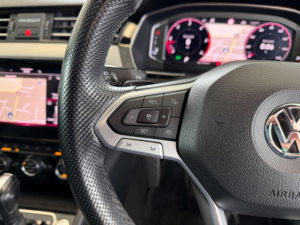2020 Volkswagen Passat 2.0 Tdi Evo R-Line DSG Euro 6 (s/s) 5dr in White — image 5