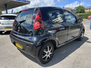 2014 Peugeot 107 1.0 12v Active in Black — image 4