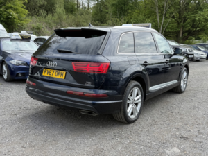 2017 Audi Q7 3.0 Tdi V6 S Line in Blue — image 6