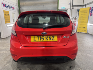 2015 Ford Fiesta 1.3 Zetec in Red — image 6