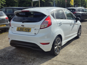 2016 Ford Fiesta 1.0 T Ecoboost St-Line in White — image 4