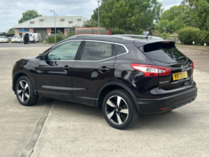 2017 Nissan Qashqai 1.5 Dci N-Connecta in Black — image 4