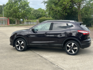 2017 Nissan Qashqai 1.5 Dci N-Connecta in Black — image 5