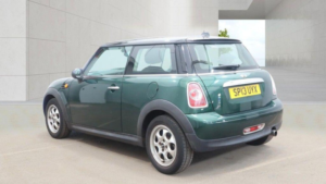 2013 MINI Hatch 1.6 Cooper Euro 5 (s/s) 3dr in Green — image 3