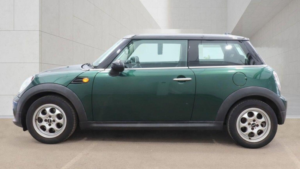 2013 MINI Hatch 1.6 Cooper Euro 5 (s/s) 3dr in Green — image 6