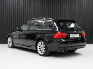 2011 BMW 3 Series 2.0 318i Se Touring Euro 5 (s/s) 5dr in Black — image 4
