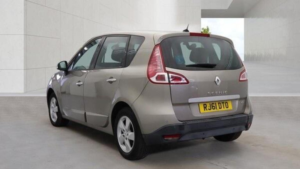 2011 Renault Scenic 1.5 Dci Dynamique Tomtom Edc Euro 5 5dr in Beige — image 4