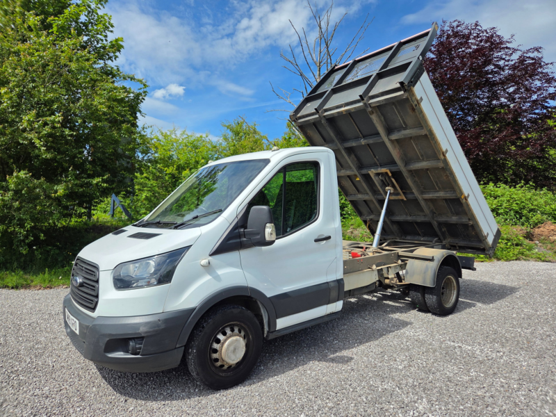 2019 Ford Transit 2.0 350 Ecoblue 2dr Diesel Manual Rwd L2 Euro 6 (drw) Tipper in White — image 1