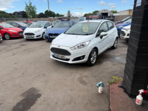 2015 Ford Fiesta 1.0t Ecoboost Zetec Euro 6 (s/s) 5dr in White — image 4