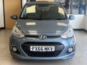 2016 Hyundai I10 1.0 I10 Go! 1.0 in Blue — image 3