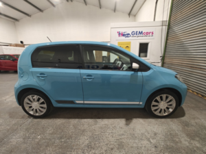 2016 Volkswagen Up! 1.0 Bluemotion Tech Move Up! in Blue — image 4