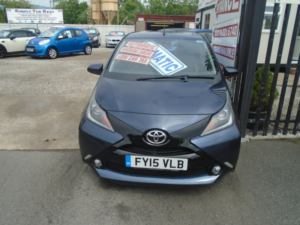 2015 Toyota Aygo 1.0 Vvt-I X-Pression X-Wave 5dr Petrol X-Shift Euro 5 Euro 5 (68 Ps) in Blue — image 2