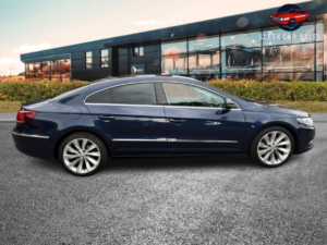 2013 Volkswagen Cc 2.0 Tdi Bluemotion Tech Gt in Blue — image 4