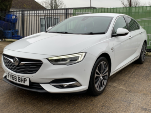 2018 Vauxhall Insignia 1.5 I Turbo Gpf Elite Nav in White — image 3