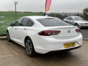 2018 Vauxhall Insignia 1.5 I Turbo Gpf Elite Nav in White — image 6