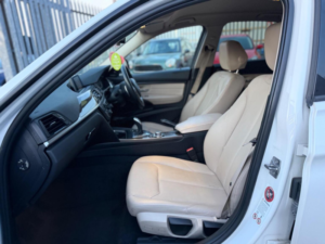 2013 BMW 3 Series 3.0 330d Modern Auto Euro 5 (s/s) 4dr in White — image 2