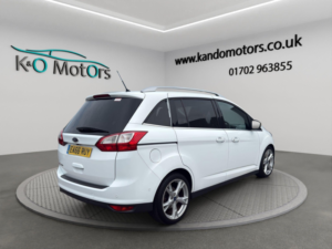 2016 Ford Grand C-Max 1.5 Tdci Titanium X Euro 6 (s/s) 5dr in White — image 6