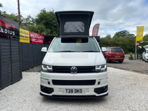 2015 Volkswagen Transporter 2.0 Tdi T28 Startline L1 H1 4dr in White — image 2