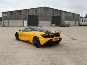 2018 Mclaren 720s 4.0 T V8 in Yellow — image 4