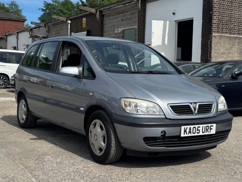 2005 Vauxhall Zafira 1.6i 16v Design 5dr in Other — image 1