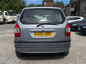 2005 Vauxhall Zafira 1.6i 16v Design 5dr in Other — image 4