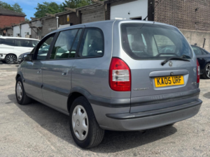 2005 Vauxhall Zafira 1.6i 16v Design 5dr in Other — image 5