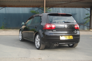 2009 Volkswagen Golf 2.0 Tfsi Gti Pirelli in Black — image 5