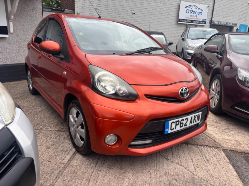 2012 Toyota Aygo 1.0 Vvt-I Fire Euro 5 5dr in Orange — image 1