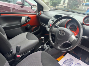 2012 Toyota Aygo 1.0 Vvt-I Fire Euro 5 5dr in Orange — image 5