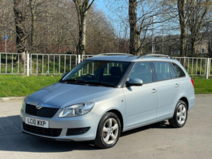 2010 Skoda Fabia 1.2 Tsi Se DSG Euro 5 5dr in Blue — image 3