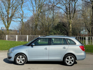 2010 Skoda Fabia 1.2 Tsi Se DSG Euro 5 5dr in Blue — image 4