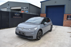 2021 Volkswagen Id.3 Pure Performance 45kwh Style Auto 5dr in Grey — image 3