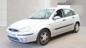 2002 Ford Focus 1.6i 16v Zetec 5dr in Silver — image 3