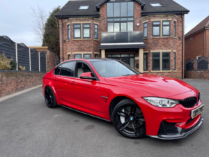 2016 BMW M3 3.0 Dct Saloon + Ferrari Rosso Red + White Interior + Carbon Kit + Hud + Harmon Kardon in Red — image 3