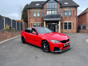 2016 BMW M3 3.0 Dct Saloon + Ferrari Rosso Red + White Interior + Carbon Kit + Hud + Harmon Kardon in Red — image 4
