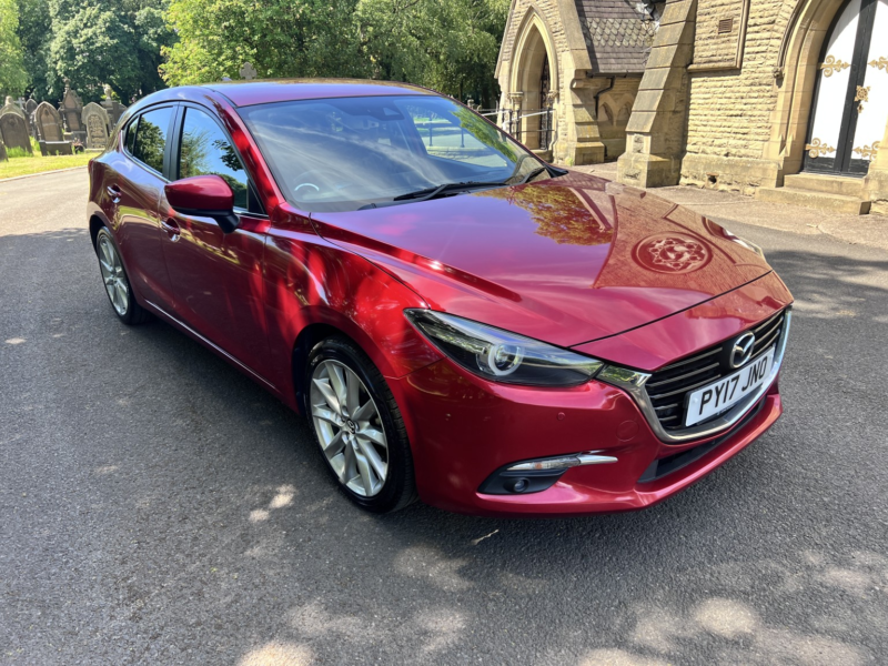 2017 Mazda Mazda3 2.0 Skyactiv-G Sport Nav in Red — image 1