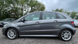 2010 Mercedes-Benz B Class 2.0 B180 Cdi Sport CVT 5dr in Grey — image 5