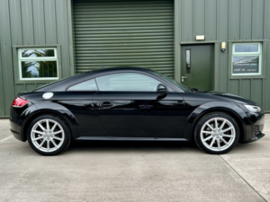 2017 Audi Tt 2.0 Tdi Ultra Sport in Black — image 3