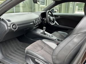 2017 Audi Tt 2.0 Tdi Ultra Sport in Black — image 4