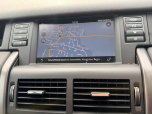 2018 Land Rover Discovery Sport Td4 Landmark in Grey — image 3