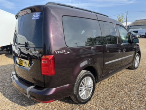 2020 Volkswagen Caddy Maxi Life Auto 7 SEAT Wav Automatic Wheelchair Accessible Vehicle 2.0 Tdi in Purple — image 3