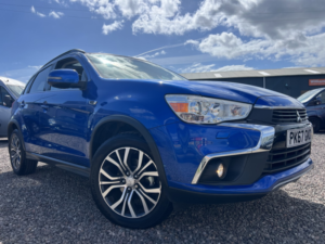 2017 Mitsubishi Asx 2.2 Di-D 4 in Blue — image 3