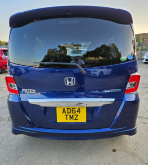 2015 Honda Freed 1.5l Hybrid-Automatic-6 Seats Family Car-Ulez/caz Pass-Free 18months Warranty & 12months Aa Breakdown in Blue — image 5